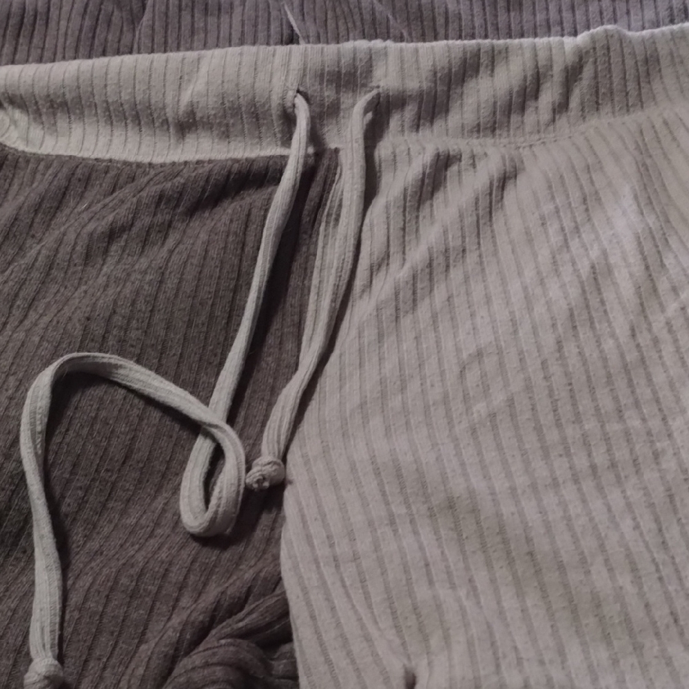 Versona Gray and Cream Wide Leg Pants
